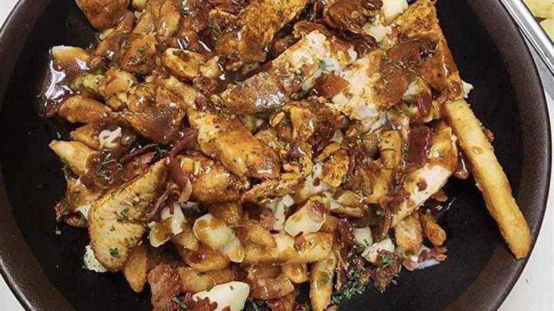 Voodoo Blackened Chicken Poutine