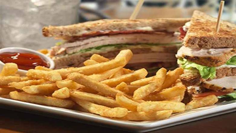 Bayou Chicken Club