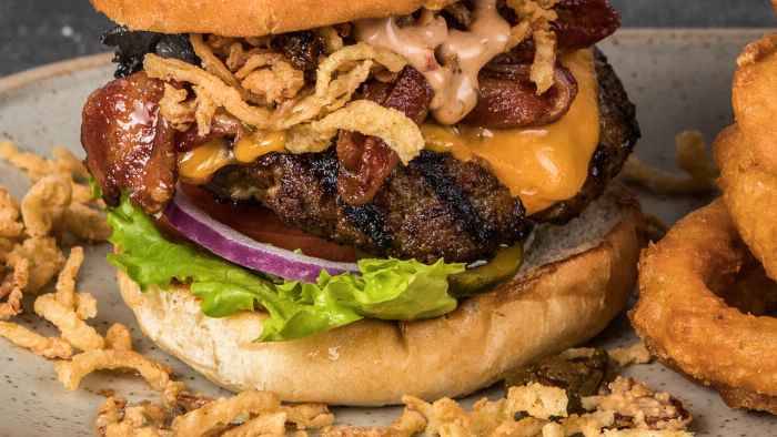 Fried Mozzarella Burger