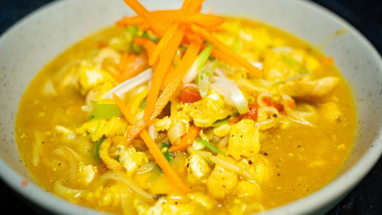Chicken Coconut Curry Noodle Bowl