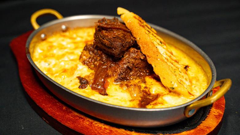 BRAISED BEEF SHORT RIB MAC & CHEESE