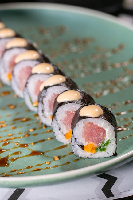 Spicy Tuna Roll (8pc)