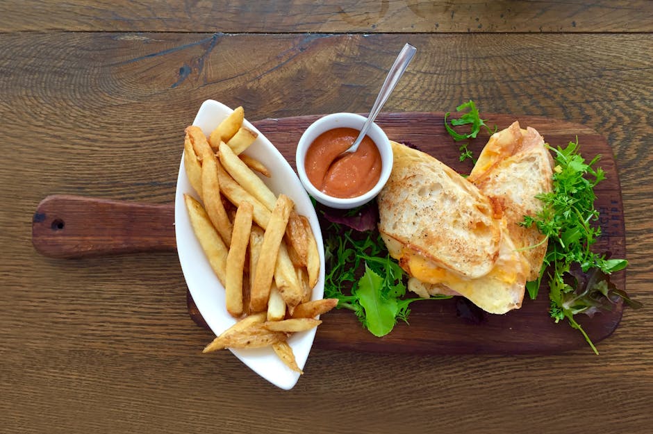 Kids Grilled Cheese & Fries